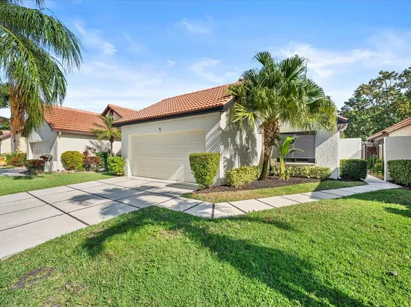 4 Ironwood Way N, Palm Beach Gardens, FL 33418