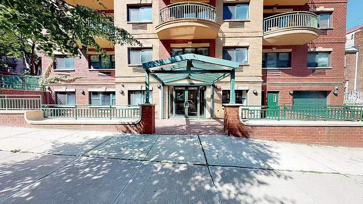 Rented by Metro Garden Realty NYC | media 2