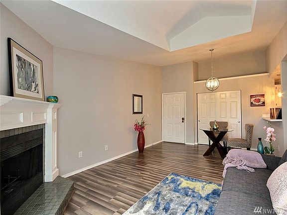 3rd image of 22831 30th Ave S APT 210