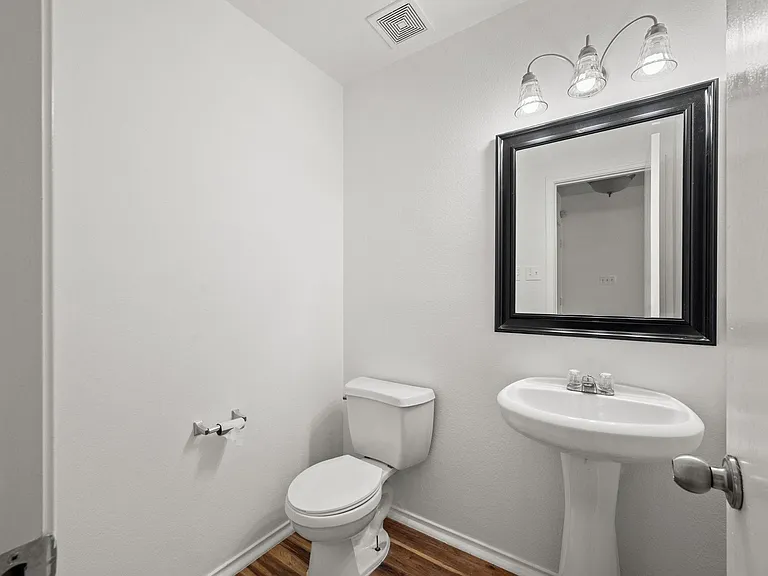 29627 Evergreen Hills Dr — Photo 10
