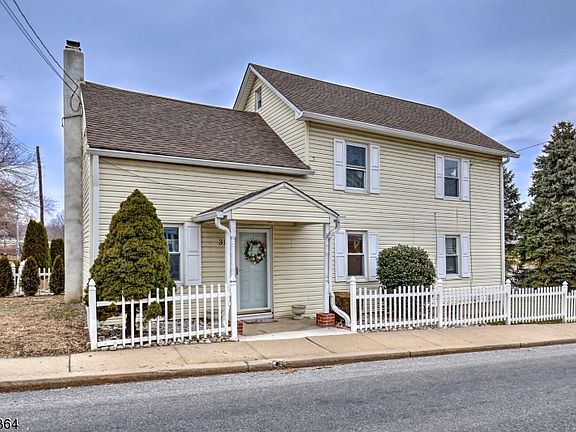 2nd image of 319 Greenwich St
