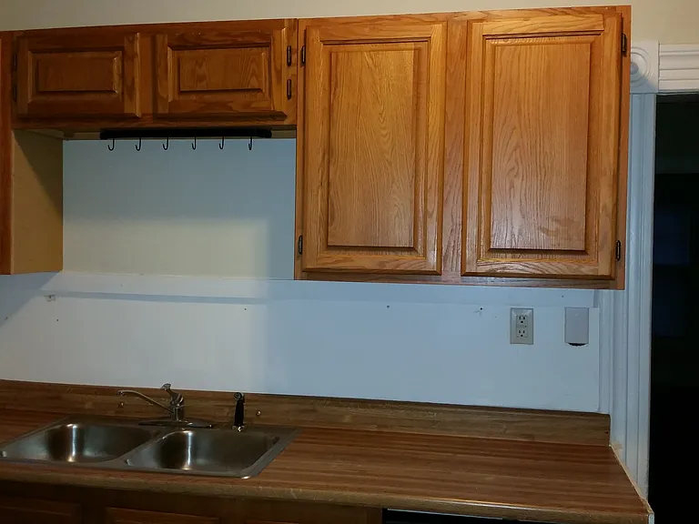113 Woodward St — Photo 6