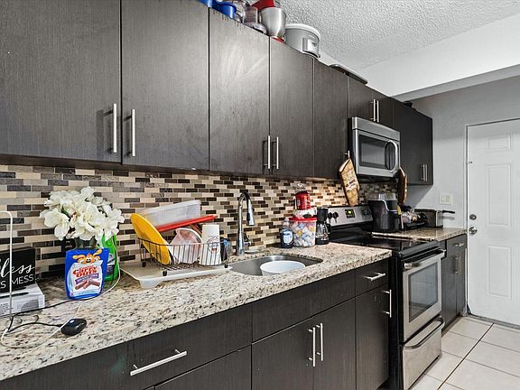 5th image of 1210 NW 30th Avenue #1-3
