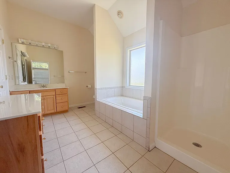 4565 Twin Creeks Dr — Photo 30