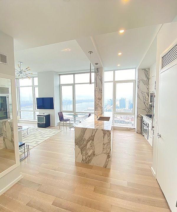 1st image of 635 W 42nd St APT 45K