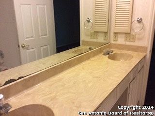 5th image of 16530 Hunting Glen