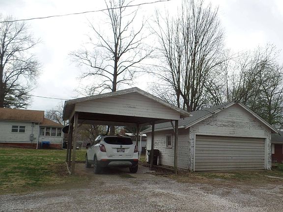 4th image of 109 S State St