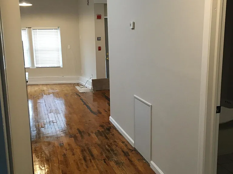129 Green Ln #FRONT — Photo 2