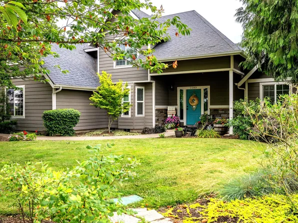 1145 S 6th St, Harrisburg, OR 97446