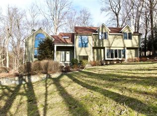 43 Ridge Brook Ln, Stamford, CT 06903