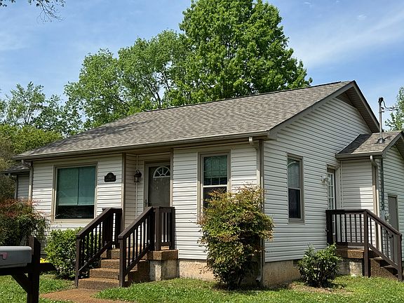 Spacious corner lot