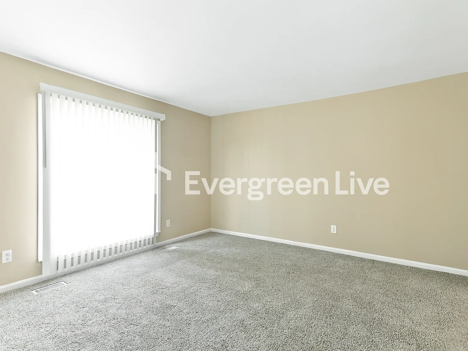 4 bed, 2.0 bath, 1895 sqft, $1,545 — Photo 3
