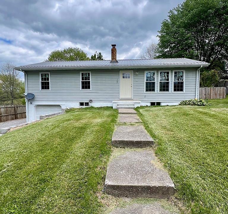 1st image of 107 Holly Hills Dr