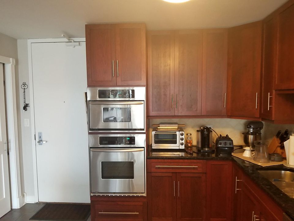 1st image of 2020 N Lincoln Park West Pkwy #10J