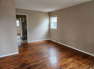 413 S College Ave, Muncie, IN 47303