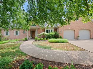 905 Red Oak Dr, Pittsburgh, PA