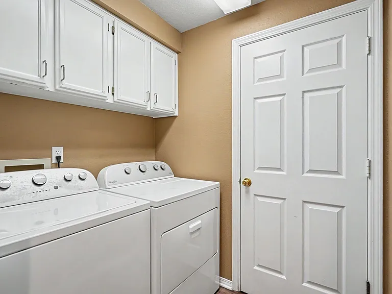1075 Mildred Ln SE — Photo 35