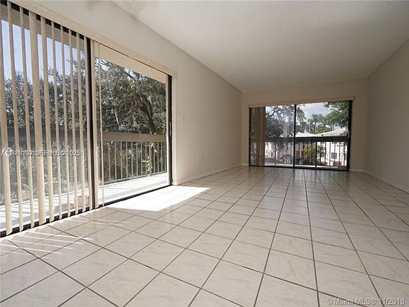 3rd image of 12-5201 Orduna Dr #12