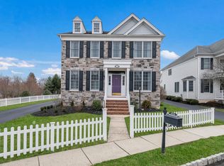 233 Cambridge Pl, Chalfont, PA 18914