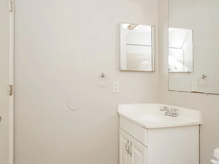 7574 Mesa St — Photo 13