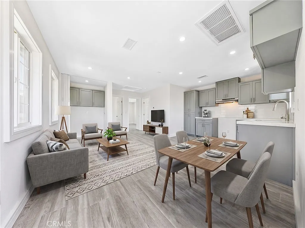 2 bed, 794 sqft, $2,500 — Photo 1