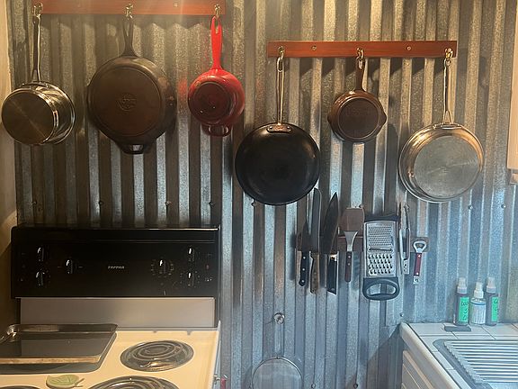 Furnished kitchen