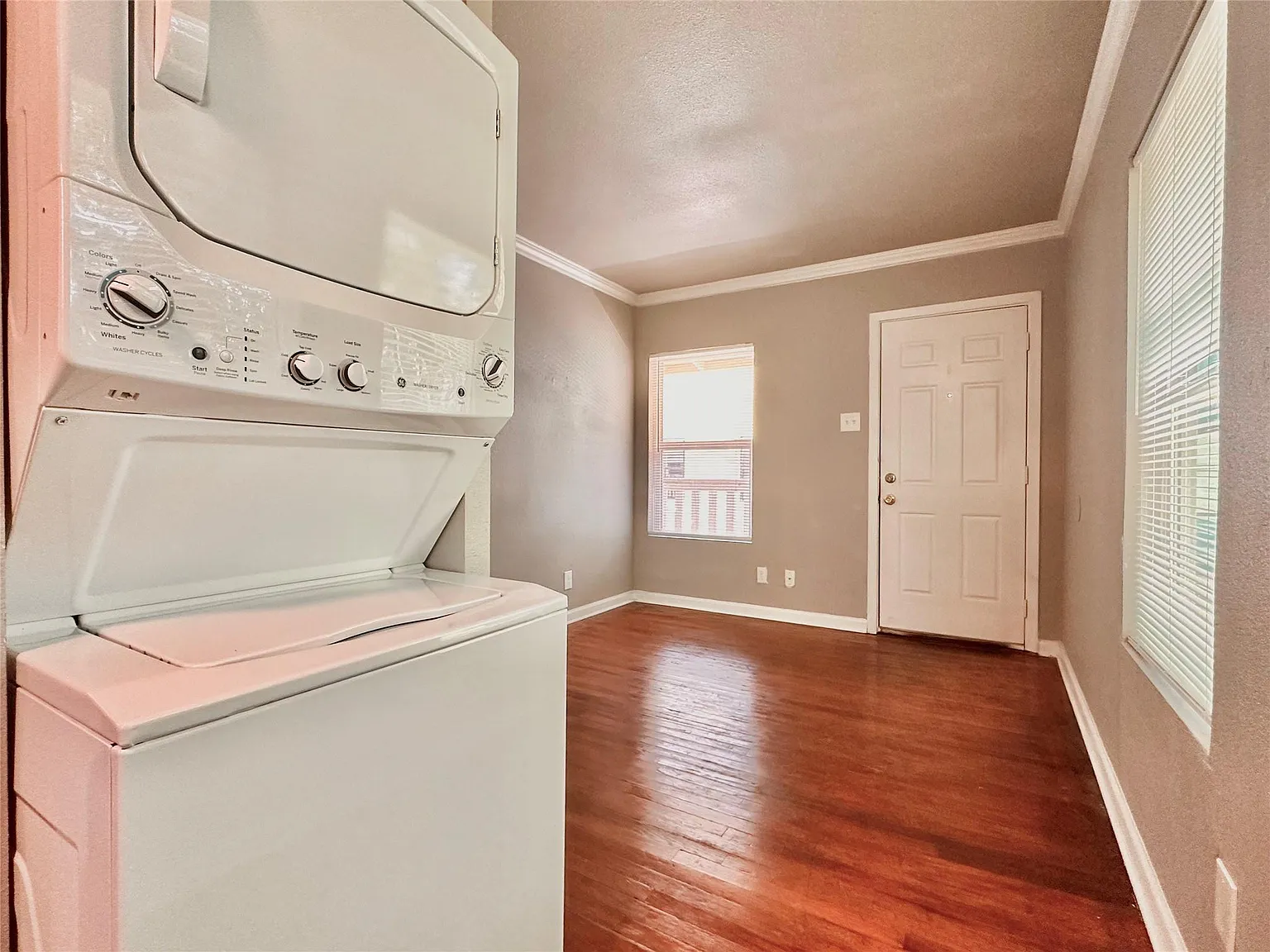 1 bed, 1.0 bath, 450 sqft, $1,100 — Photo 4