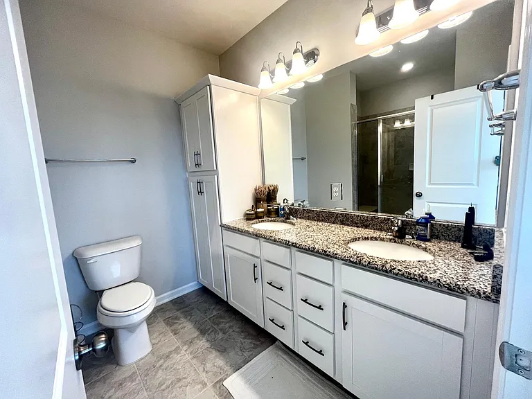 1114 Freeport Dr — Photo 30