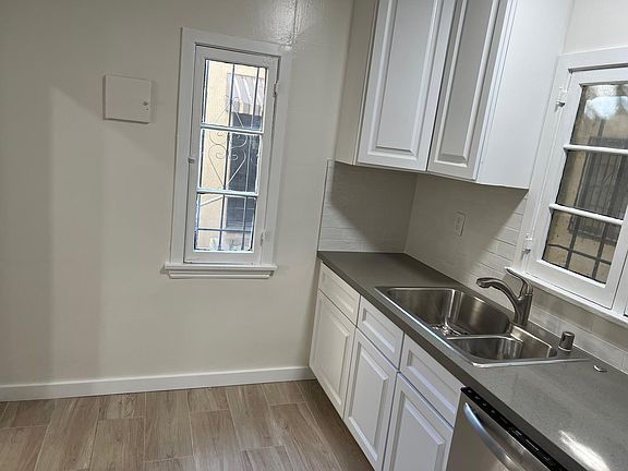 5th image of 1011 N Alfred St #4