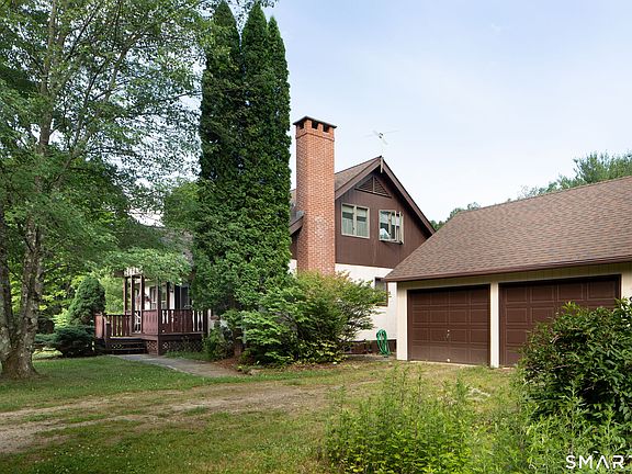 3rd image of 4 Mountain View Lane