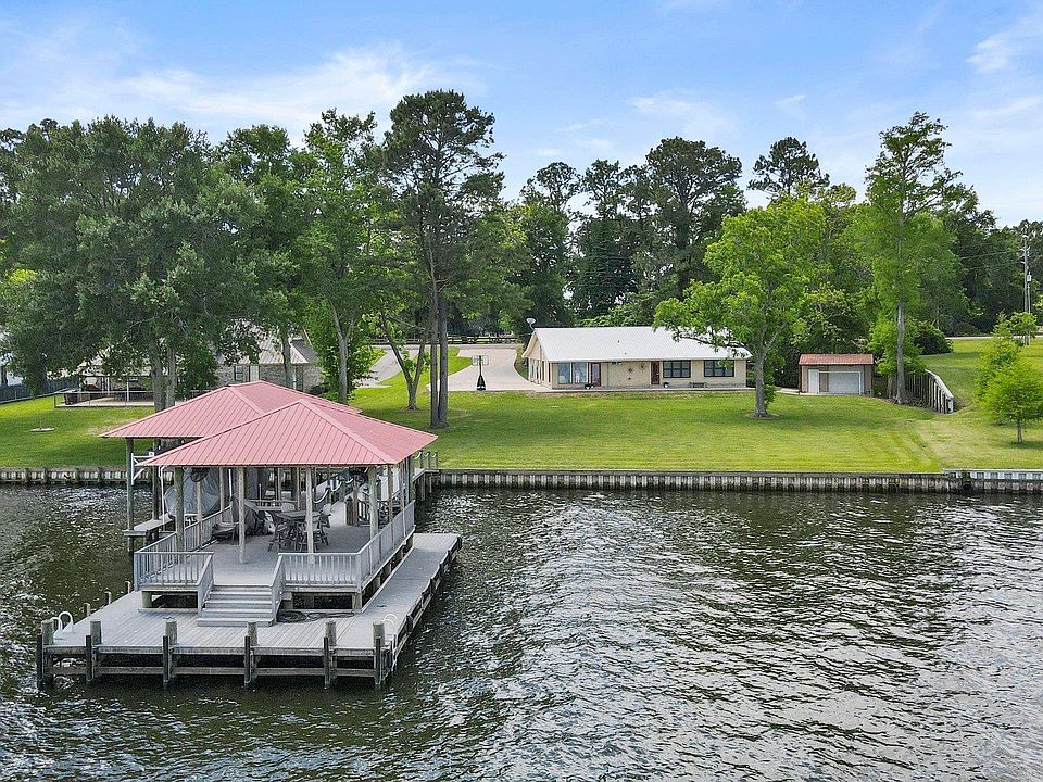 7130 False River Rd, Oscar, LA 70762 | Zillow