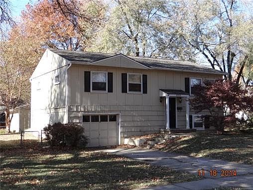 3rd image of 9926 England Dr