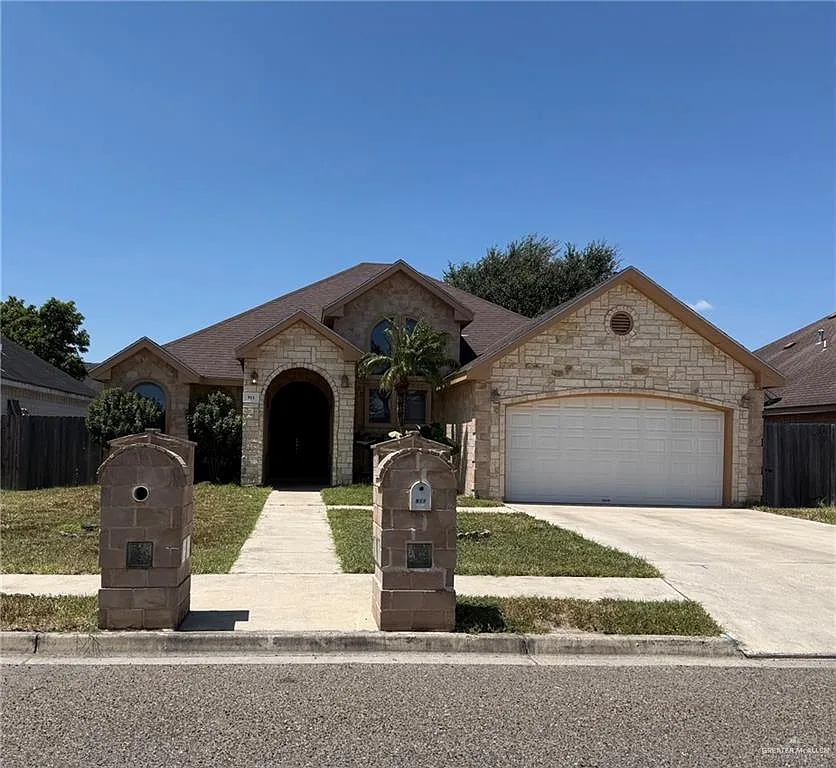 3 bed, 2.0 bath, 1959 sqft, $2,000 — Photo 1