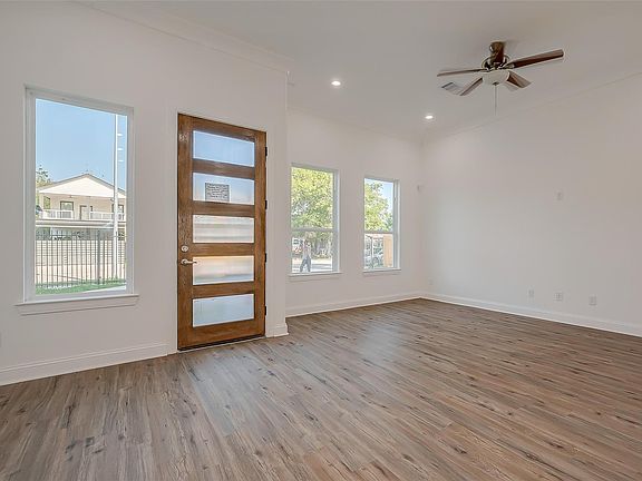 2nd image of 8449 Jutland Rd #B