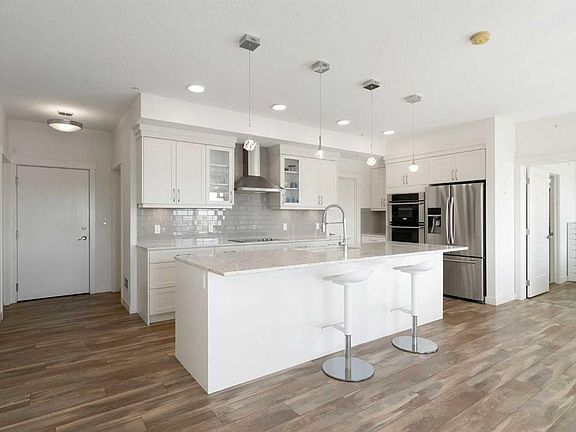 2nd image of 20 N Seton Park SE #332