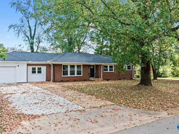 4100 Force Dr NW, Huntsville, AL 35810