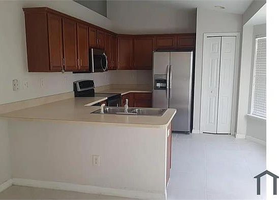 3rd image of 12194 SE 101st Ct