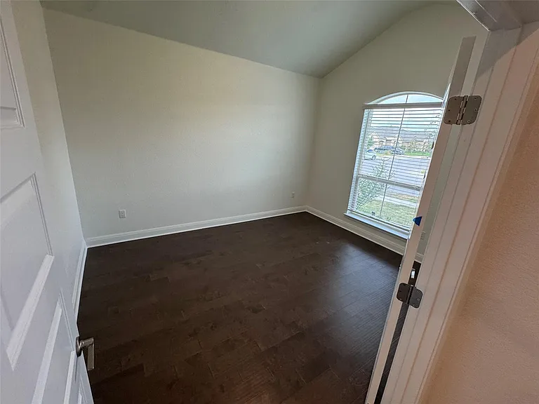 17901 Civorno Dr — Photo 38