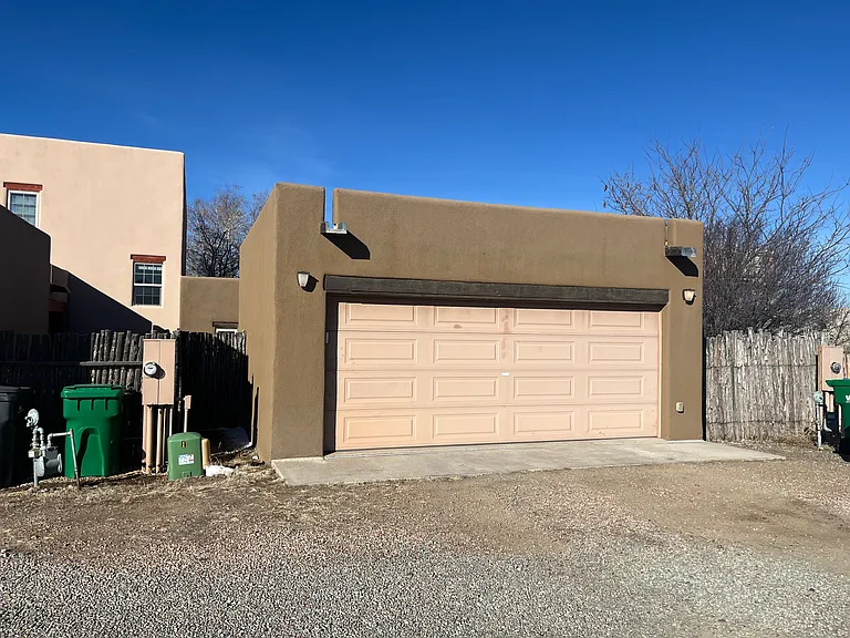 4 New Village Ave — Photo 3