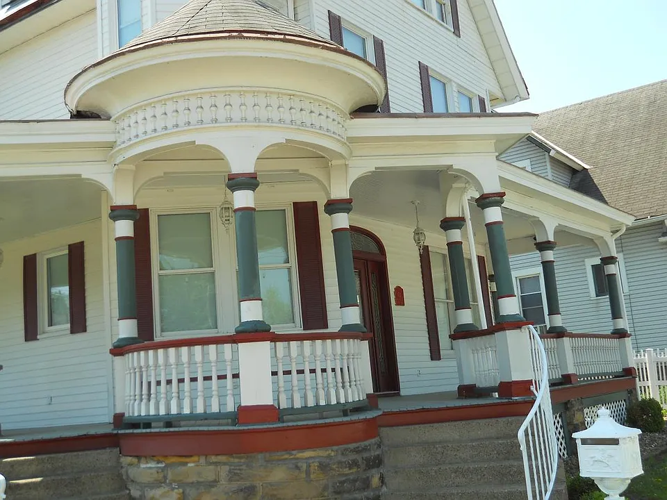 53 Wilson Ave