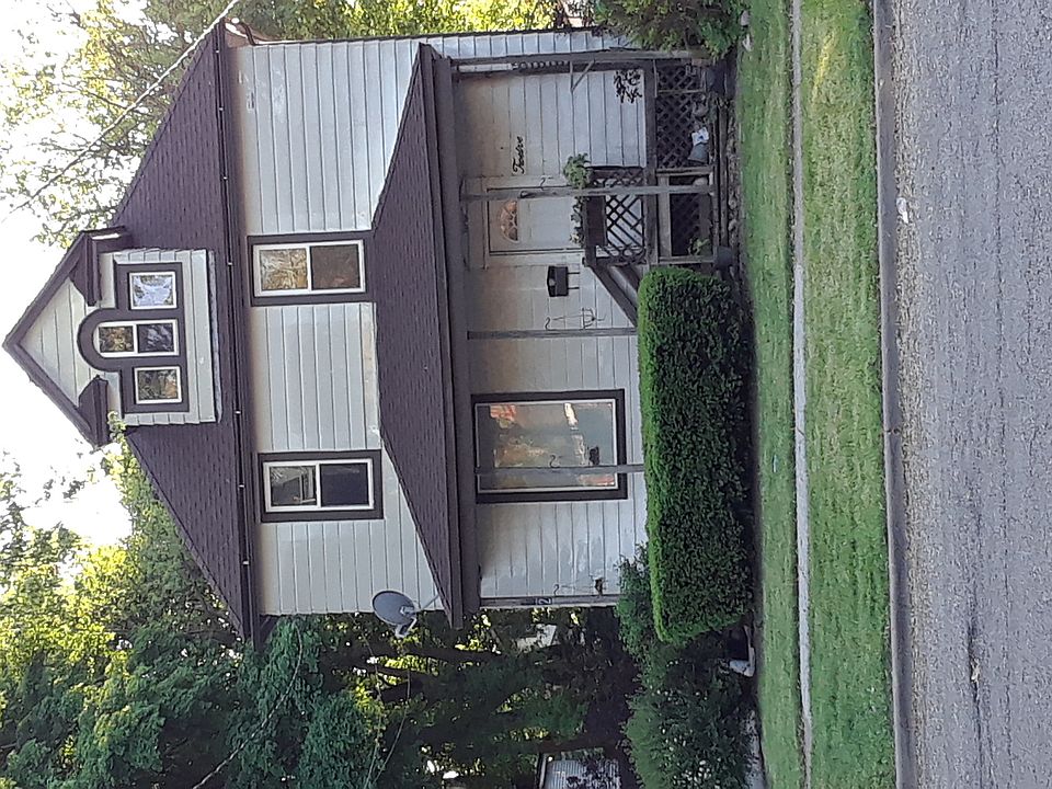 1st image of 12 N Saint James St #2