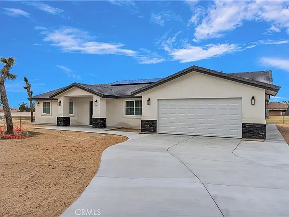 Property at 20190 Osseo Rd, Apple Valley, CA 92308