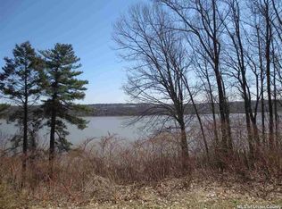 44 Schraeters Ln, Milton, NY