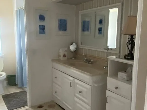 3901 71st St W #61, Bradenton, FL 34209