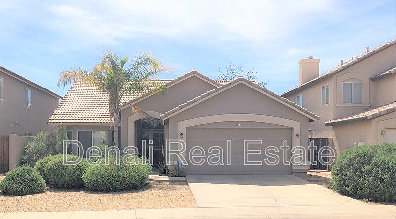 1st image of 810 N Granada Dr