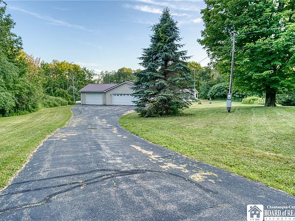 4th image of 3451 Bard Rd