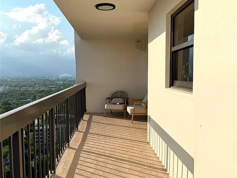 2333 Brickell Ave #2512 — Photo 4