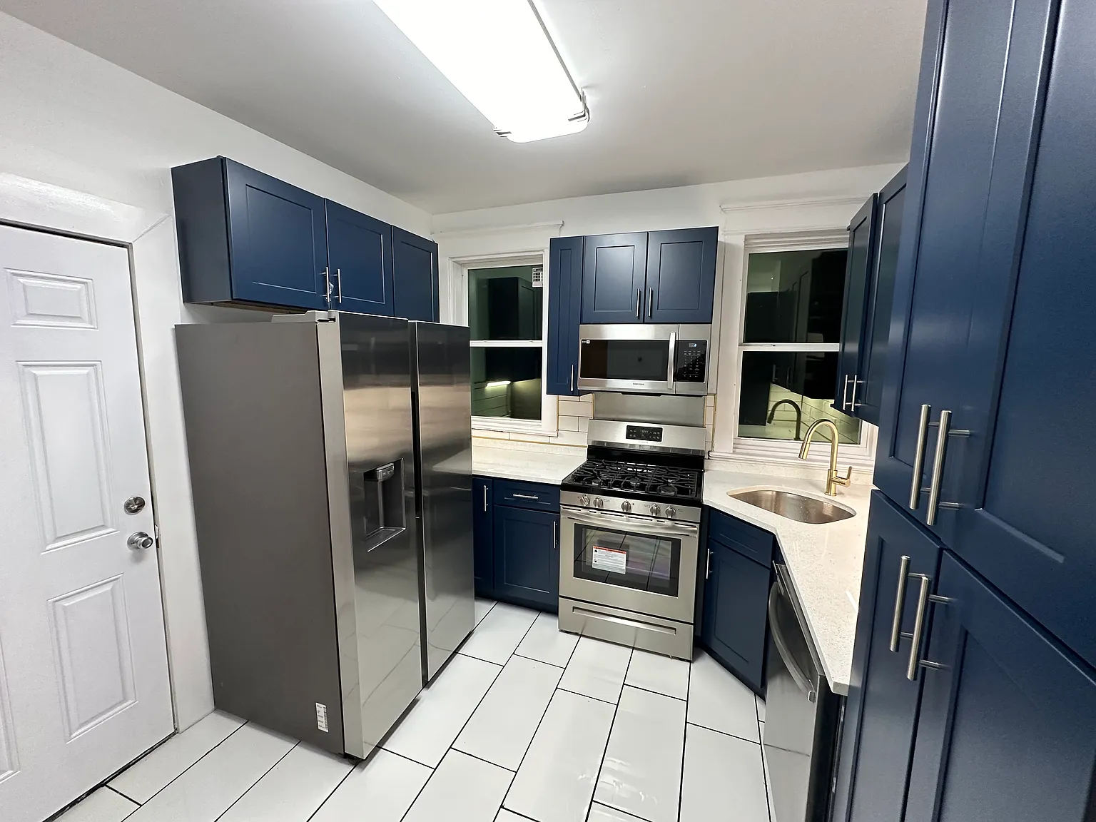 157 Myrtle Ave — Photo 1