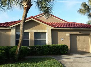 534 Saint Tropez Cir NE, Saint Petersburg, FL 33703