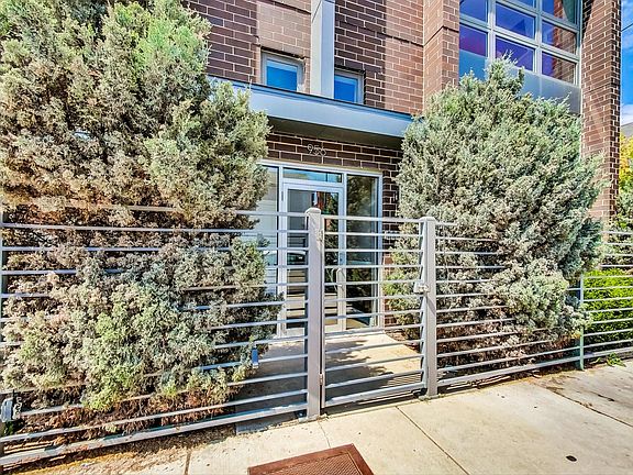 5th image of 956 N Noble St #3S